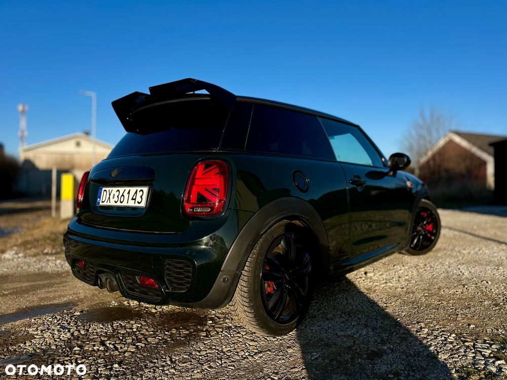 MINI John Cooper Works Essential Trim - 11