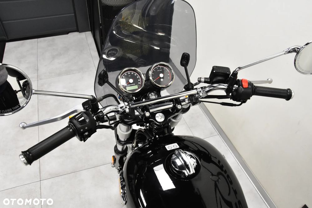 Royal Enfield Interceptor - 21