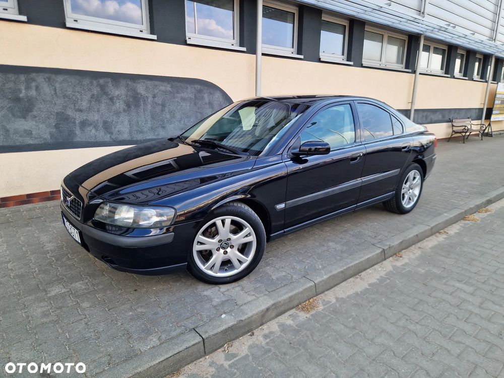 Volvo S60 - 1