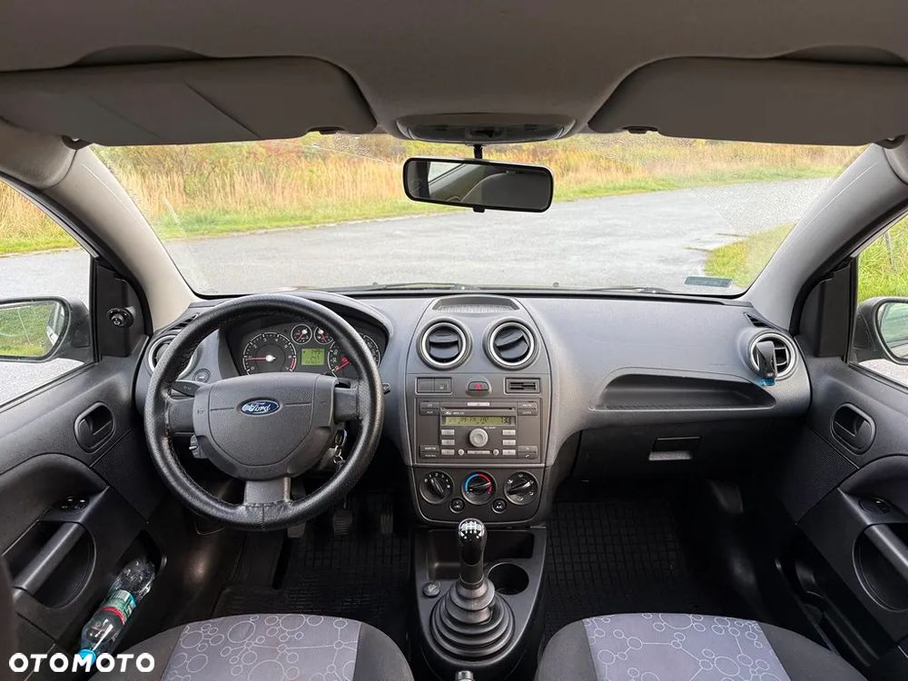 Ford Fiesta 1.3 Trend - 9