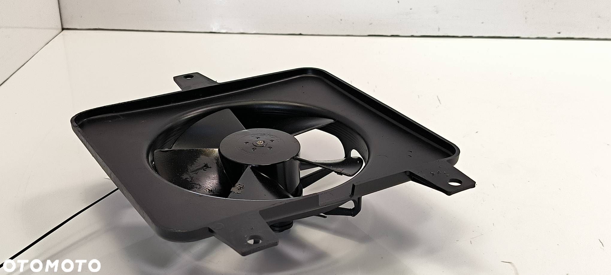 WENTYLATOR MOTOCYKL TRIUMPH SPEED TRIPLE 1050 - 1