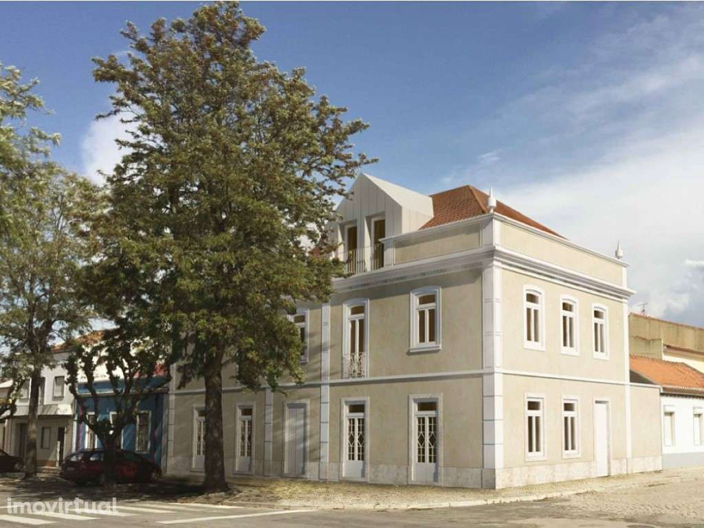 Prédio localizado em Grândola ( EXCELENTE OPORTUNIDADE) - Grande imagem: 3/13