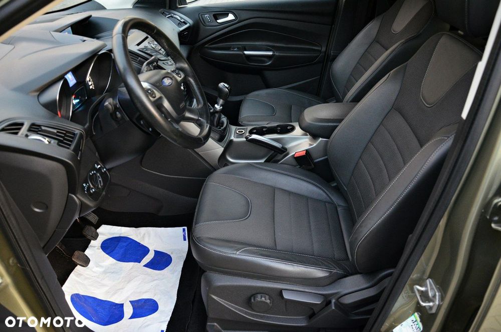 Ford Kuga - 27
