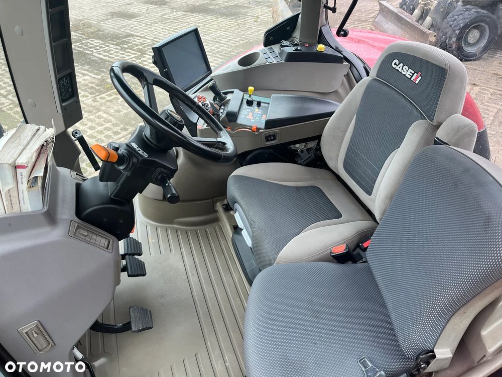 Case IH - 8