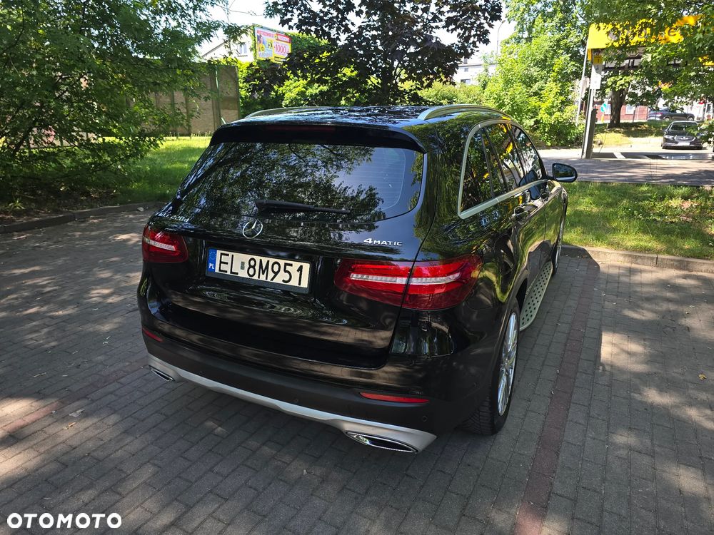 Mercedes-Benz GLC - 11