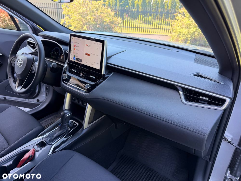 Toyota Corolla Cross 2.0 Hybrid Style AWD - 37