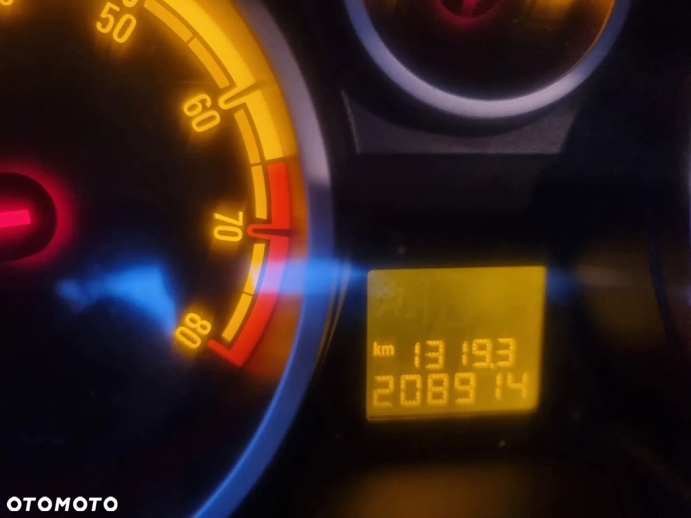 Opel Corsa 1.4 16V Sport - 11