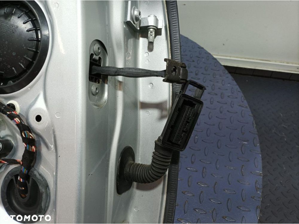 SKODA OCTAVIA III LIFT KOMBI DRZWI TYŁ TYLNE LEWE LA7W - 11