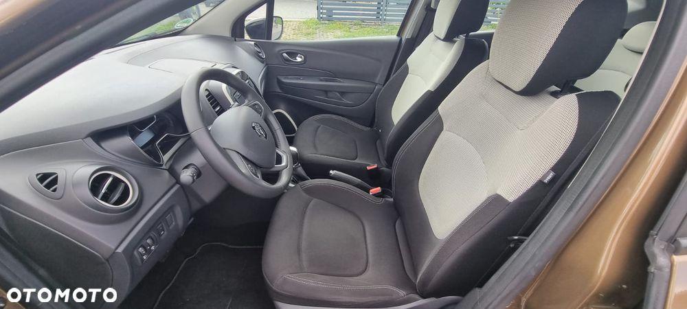 Renault Captur 1.2 Energy TCe Limited EDC - 11
