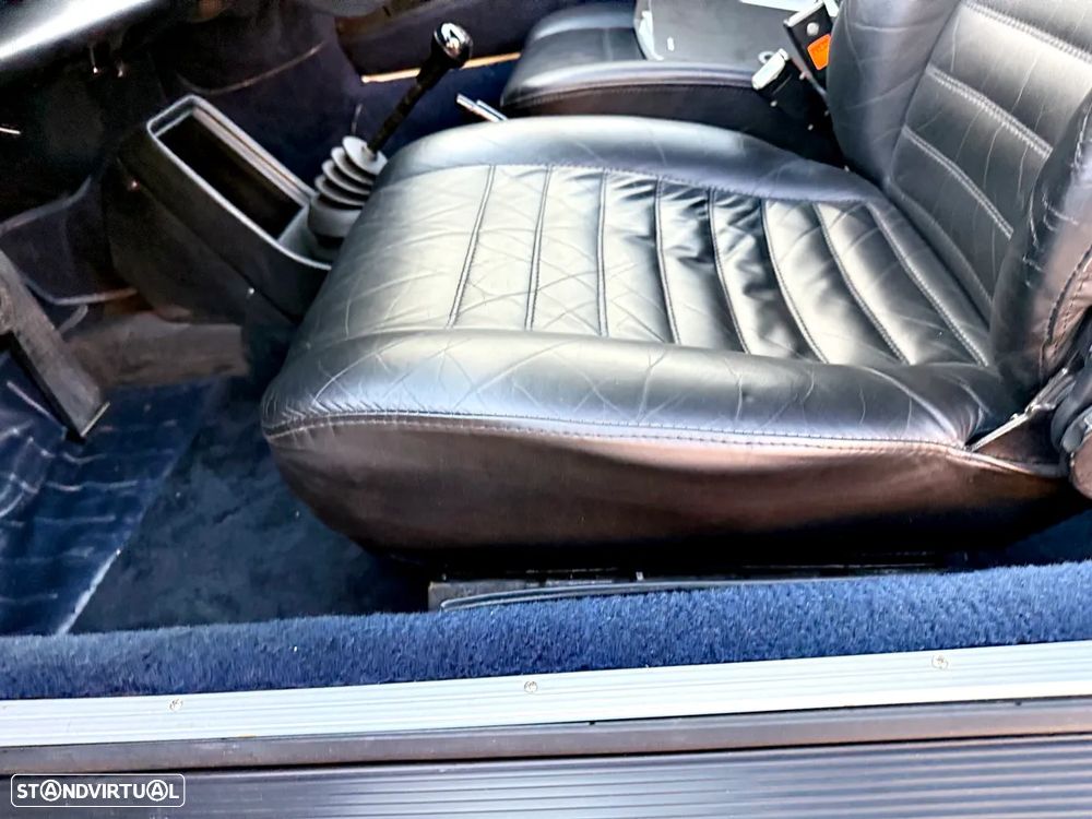 Porsche 911 Série G - 18