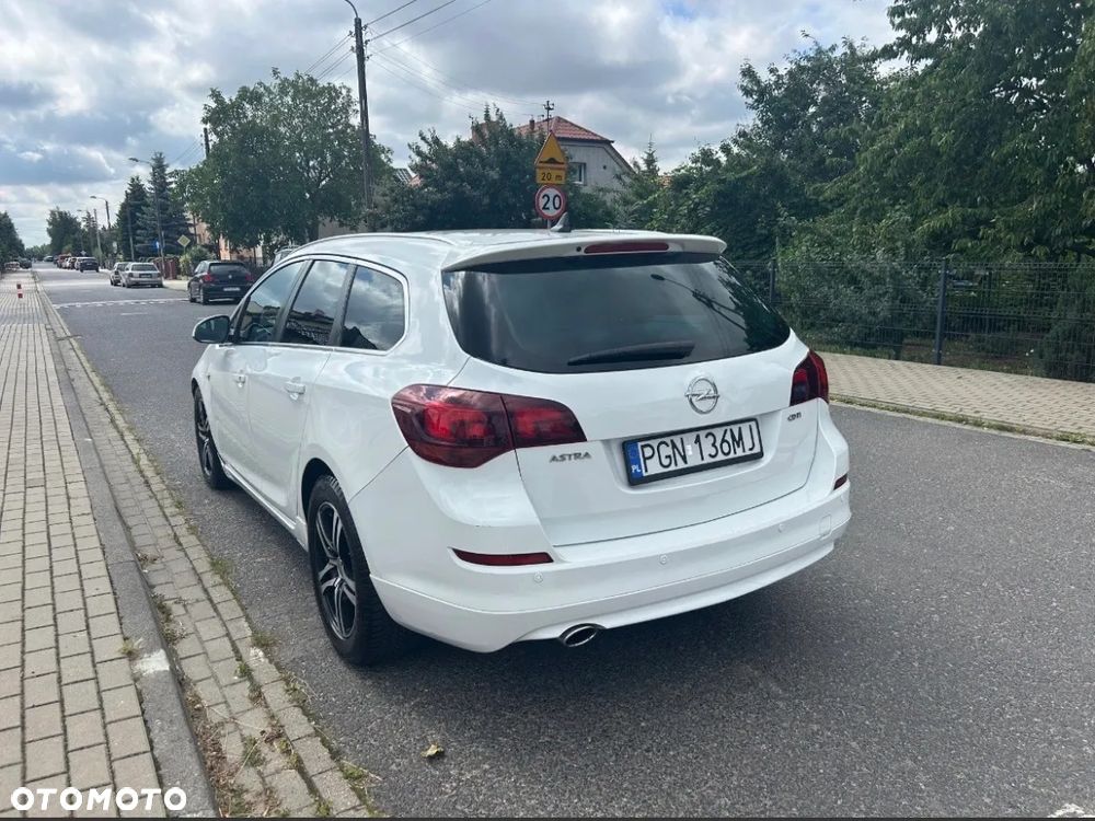 Opel Astra IV 2.0 CDTI Sport - 3