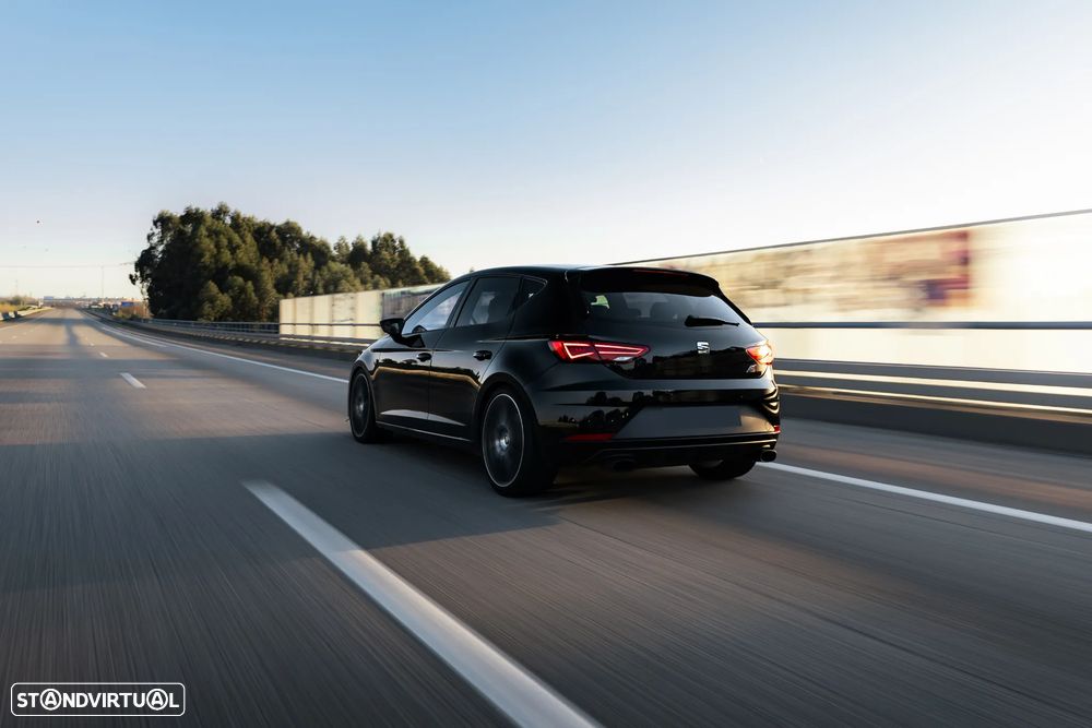 SEAT Leon 2.0 TSI S&S DSG Cupra 300 - 2