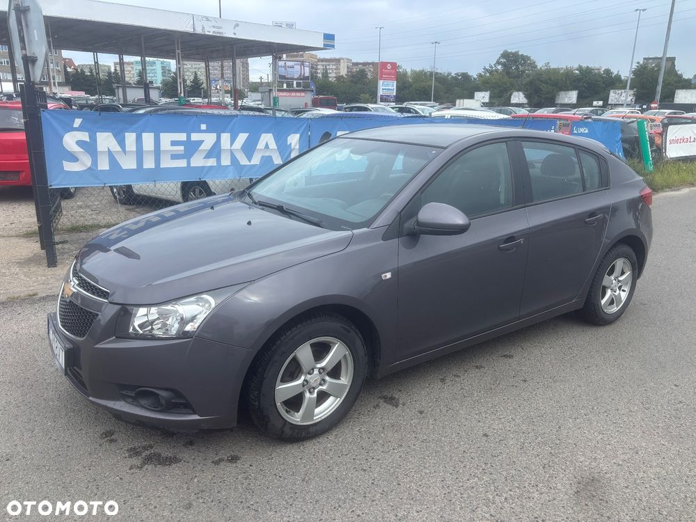 Chevrolet Cruze 1.6 LT - 13