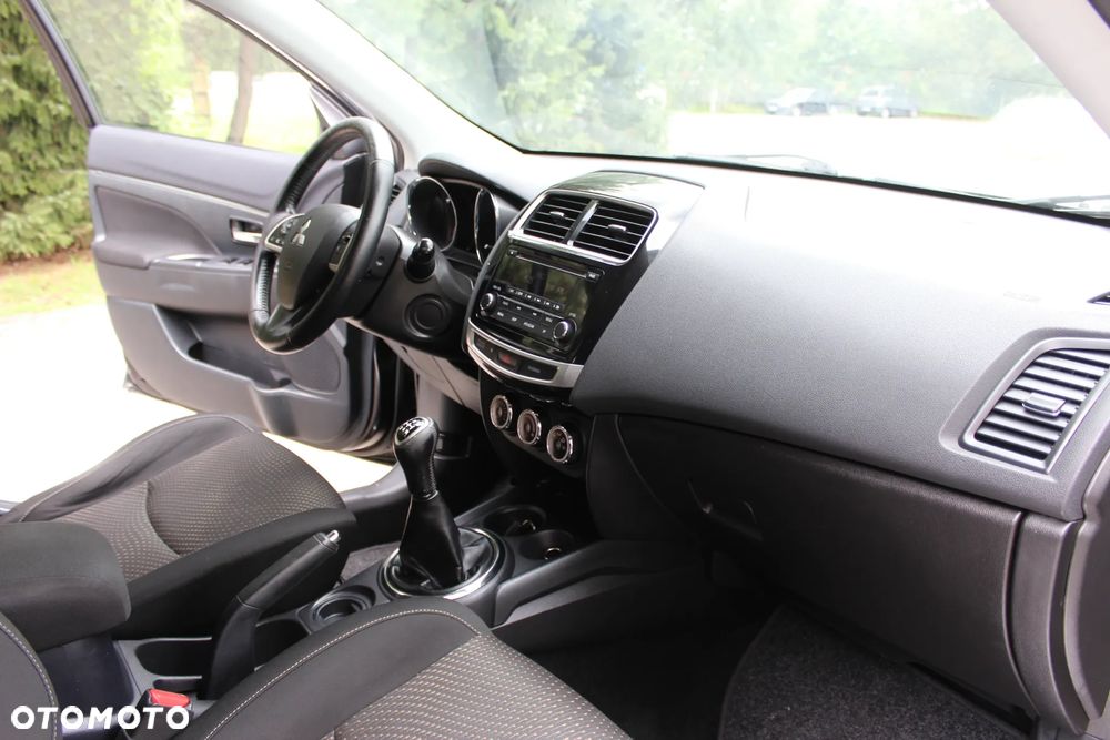 Mitsubishi ASX 1.6 2WD Plus - 23