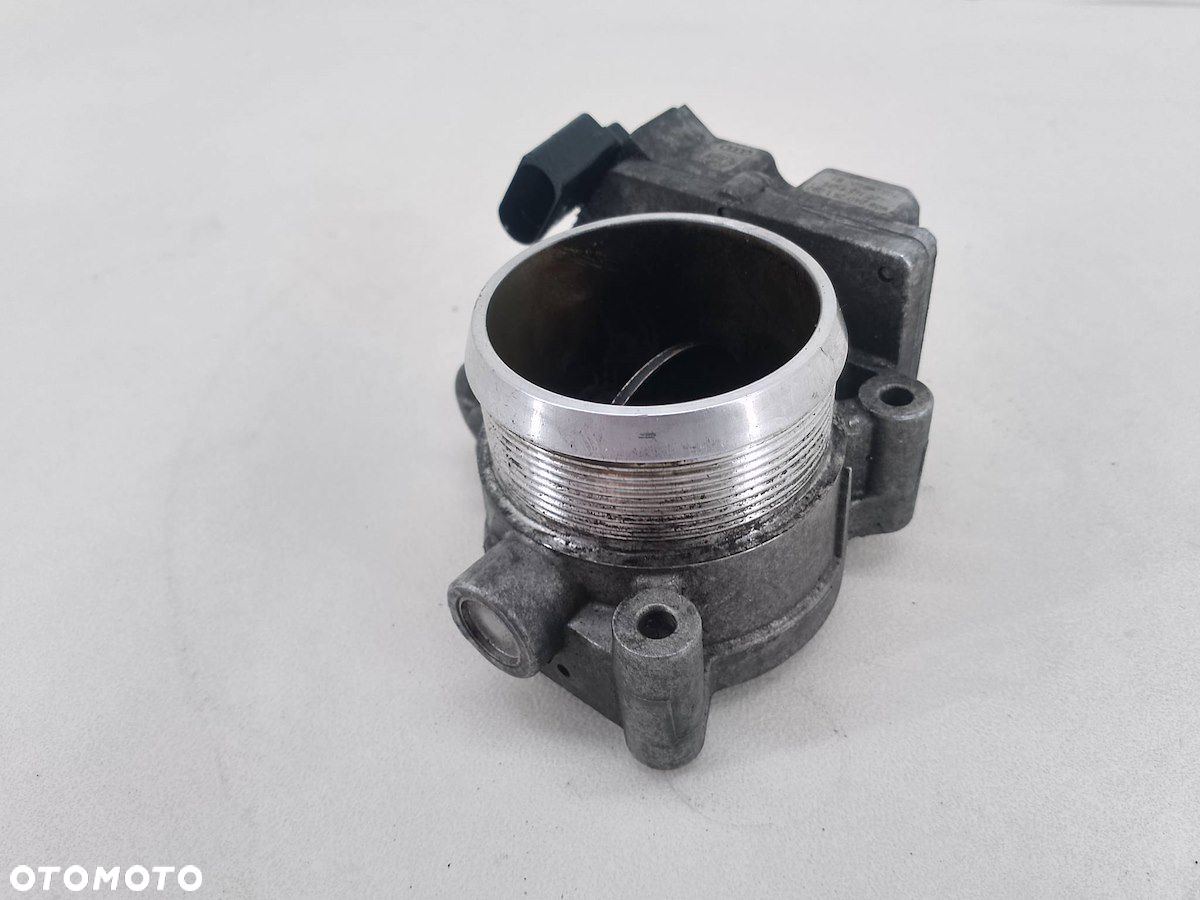 PRZEPUSTNICA AUDI A6 C6 4E0145950C  408240241002 3.0 TDI - 5