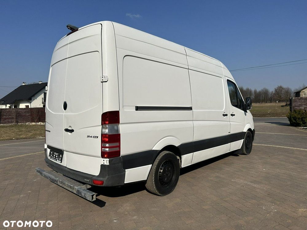 Mercedes-Benz Sprinter - 10