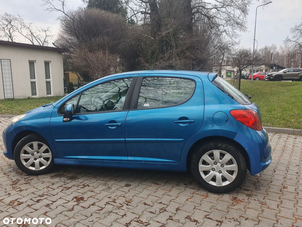 Peugeot 207 HDi FAP 90 (Blue Lion) Tendance - 7