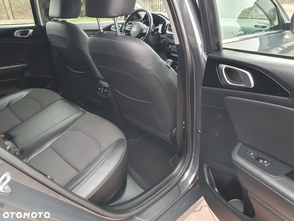 Kia Ceed 1.6 CRDi DCT Spirit - 21