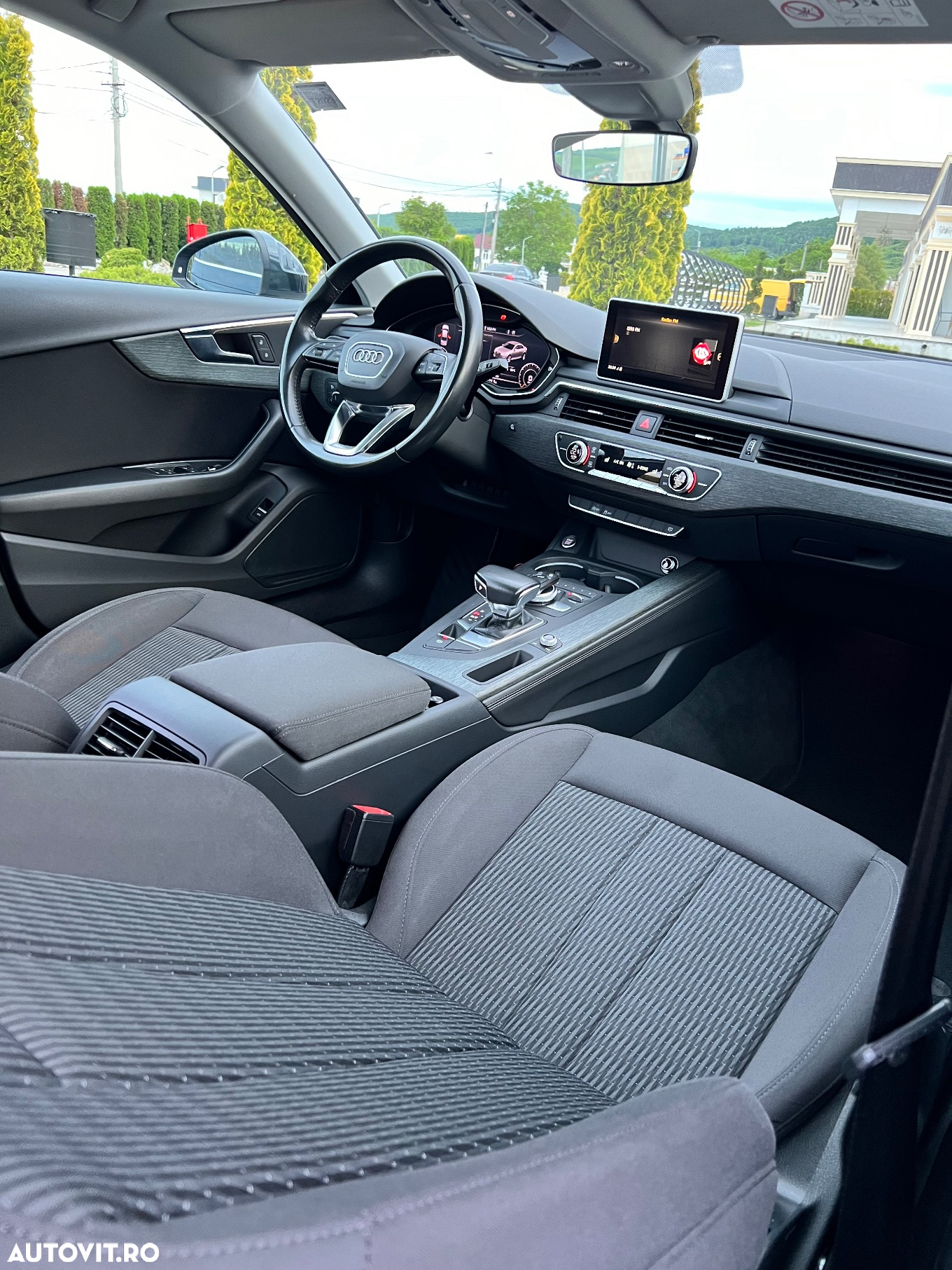 Audi A4 Avant 2.0 TDI S tronic - 5