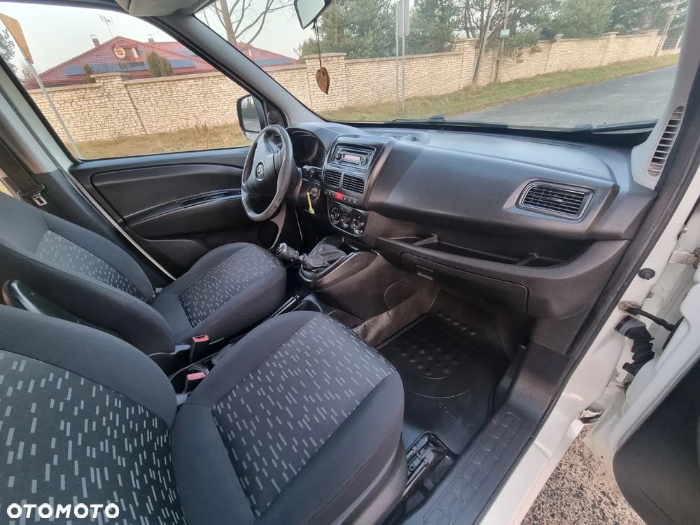 Opel Combo - 15