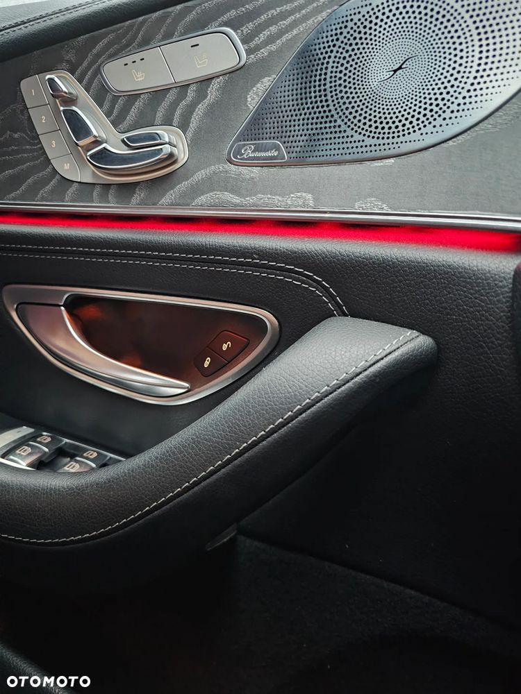 Mercedes-Benz CLS 400 d 4Matic 9G-TRONIC AMG Line - 27