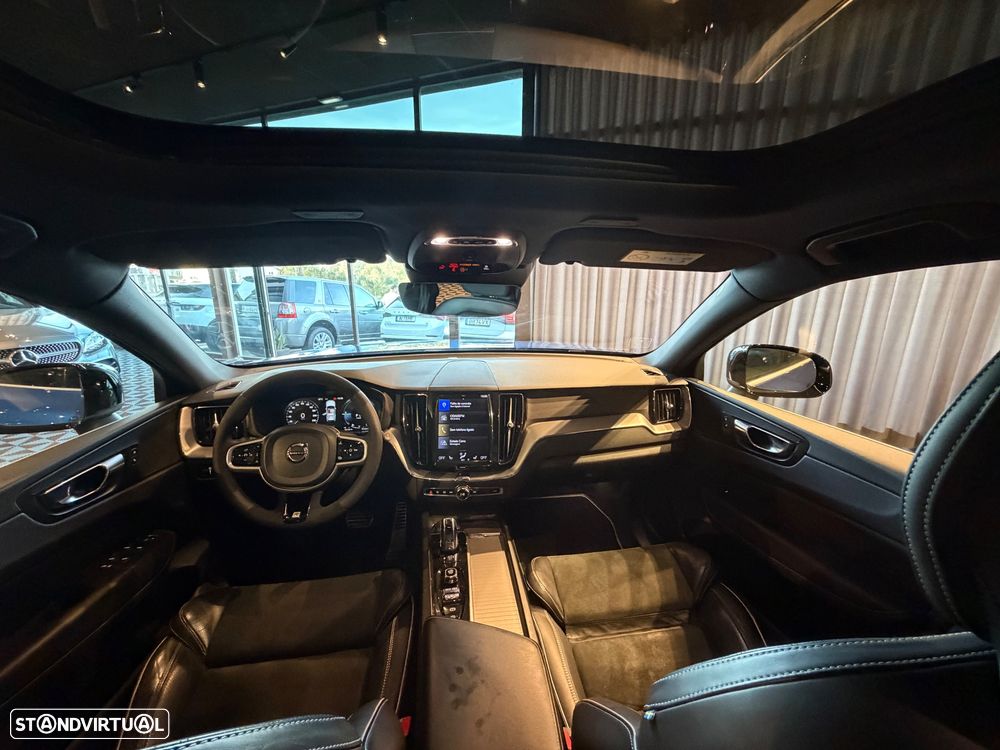 Volvo XC 60 2.0 T8 PHEV R-Design AWD - 35