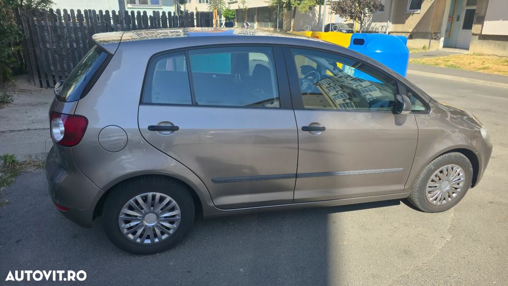 Volkswagen Golf Plus 2012 photo 2