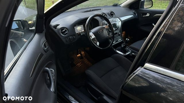 Ford Mondeo 2.0 Titanium - 27