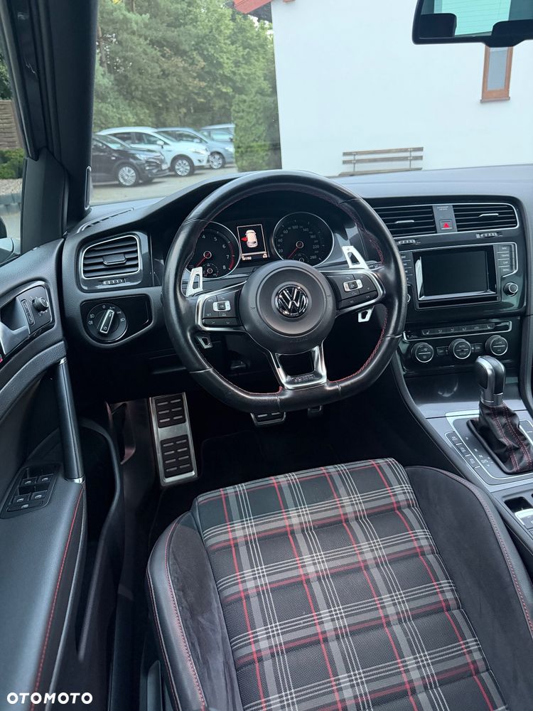 Volkswagen Golf 2.0 TSI BMT GTI Performance DSG - 25