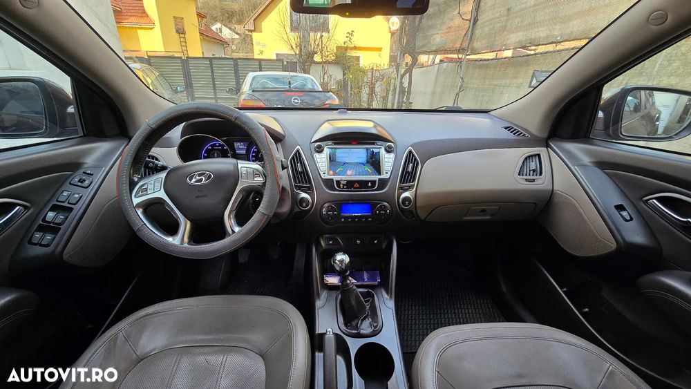 Hyundai ix35 2.0 CRDI High 4WD GLS Premium - 2