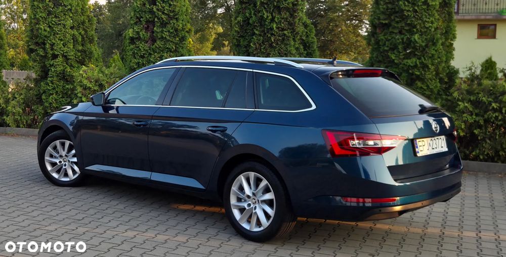 Skoda Superb 1.6 TDI GreenLine - 4