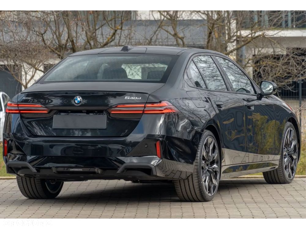 BMW Seria 5 540d xDrive mHEV M Sport - 7