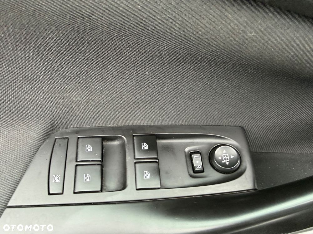 Opel Astra 1.4 T GPF Enjoy S&S - 26