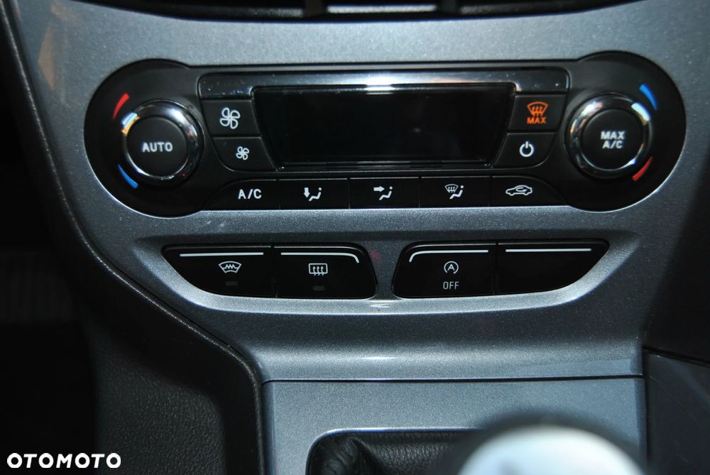 Ford Focus 1.6 TDCi DPF Start-Stopp-System Titanium - 28