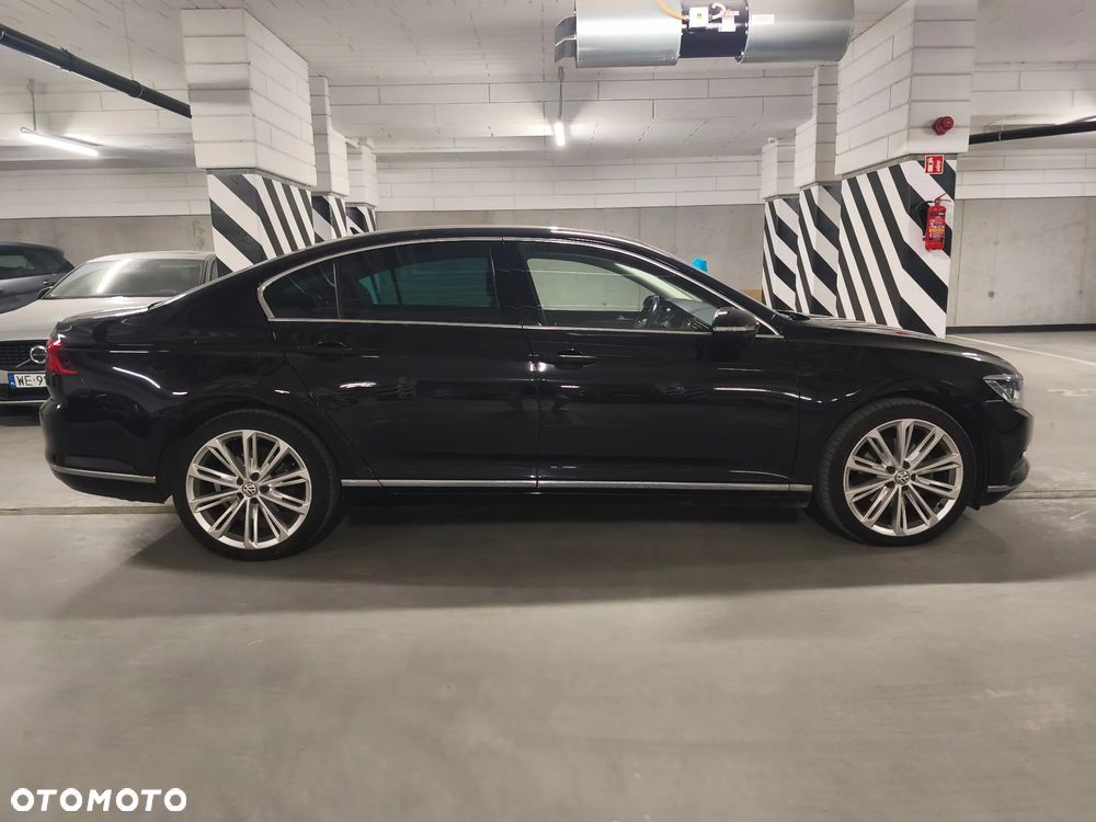 Volkswagen Passat - 11