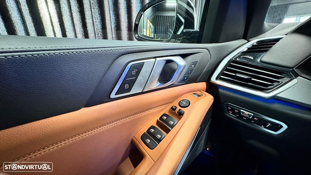 BMW X5 45 e xDrive Pack M - 17