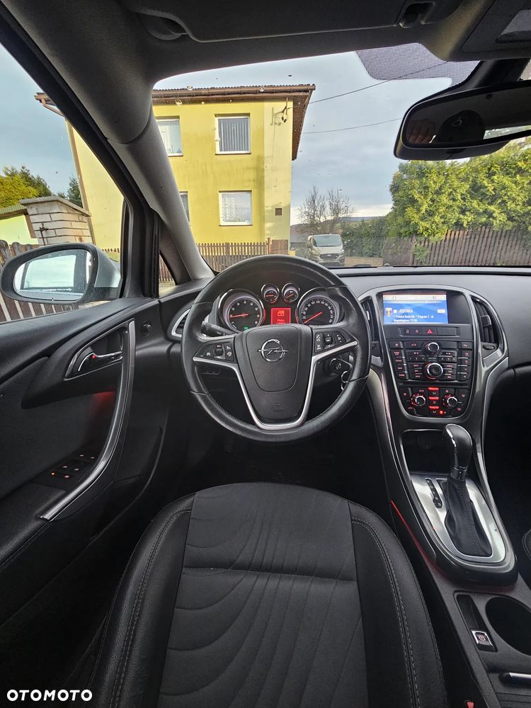 Opel Astra 1.4 T Cosmo - 19