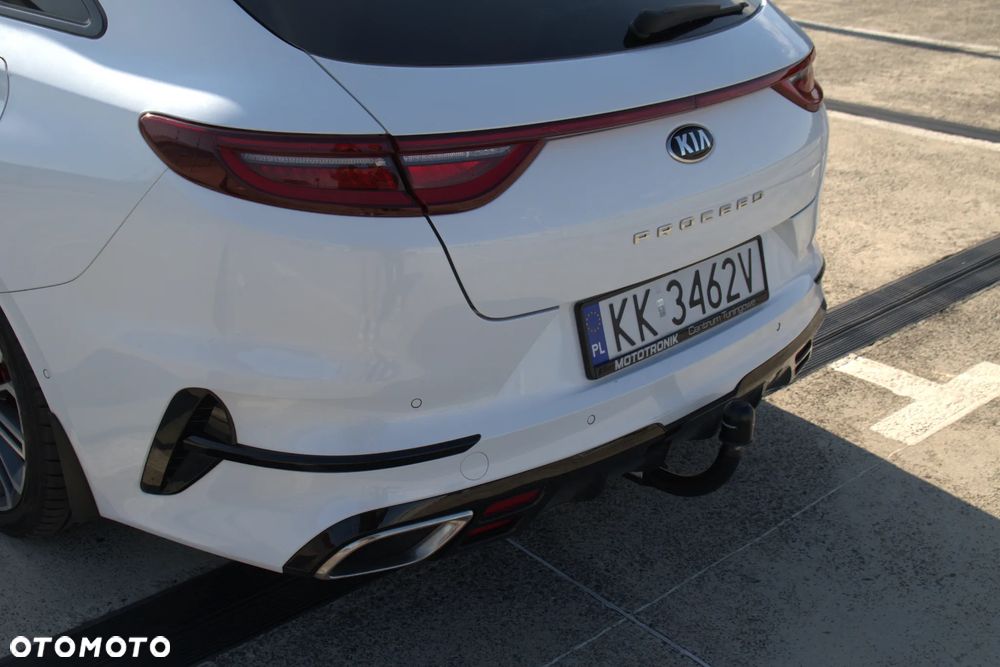 Kia ProCeed 1.6 T-GDI GT DCT - 8
