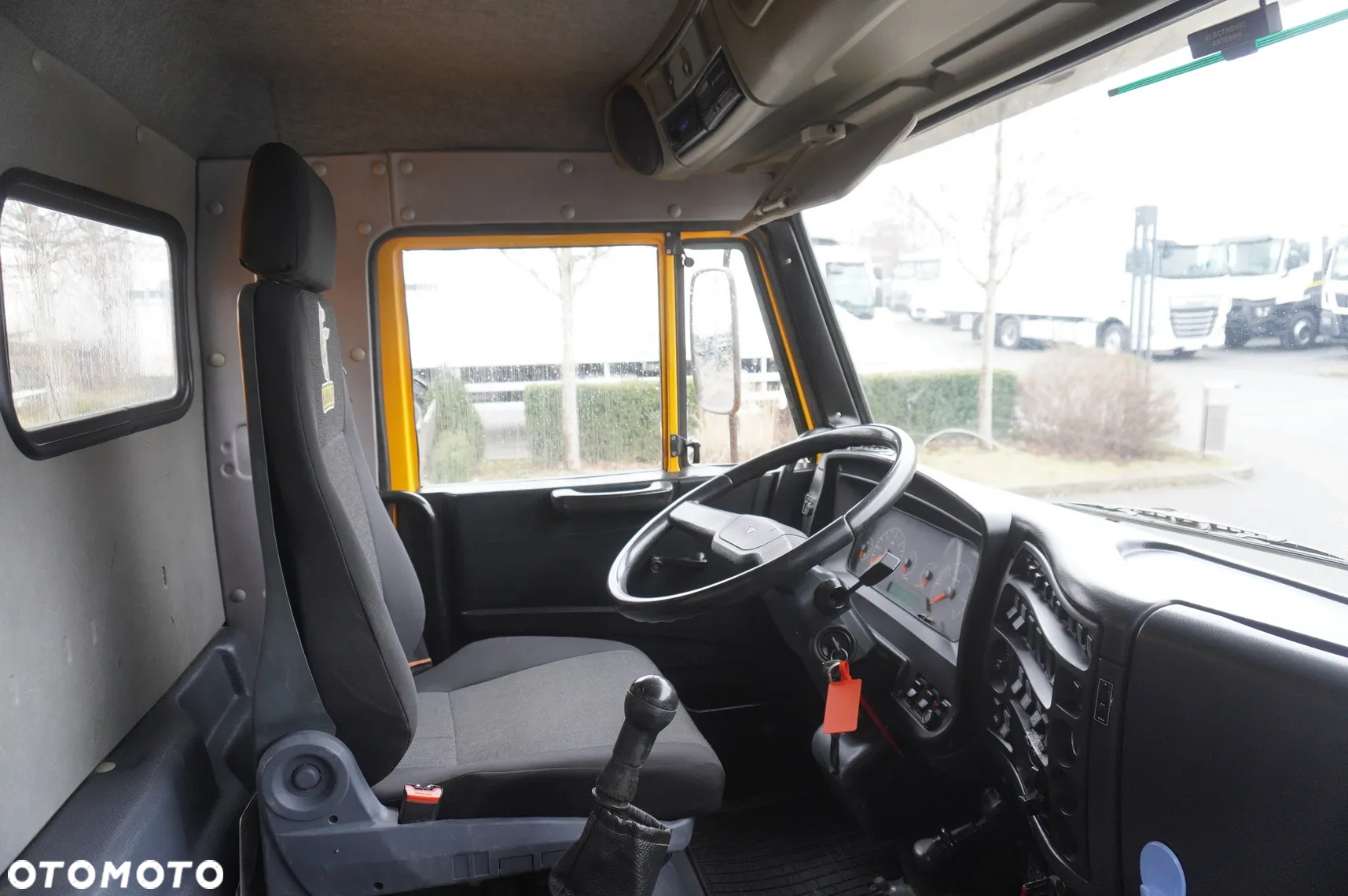 Kamaz T2530 E5 6×4 / Wywrotka 3 stronna - 28