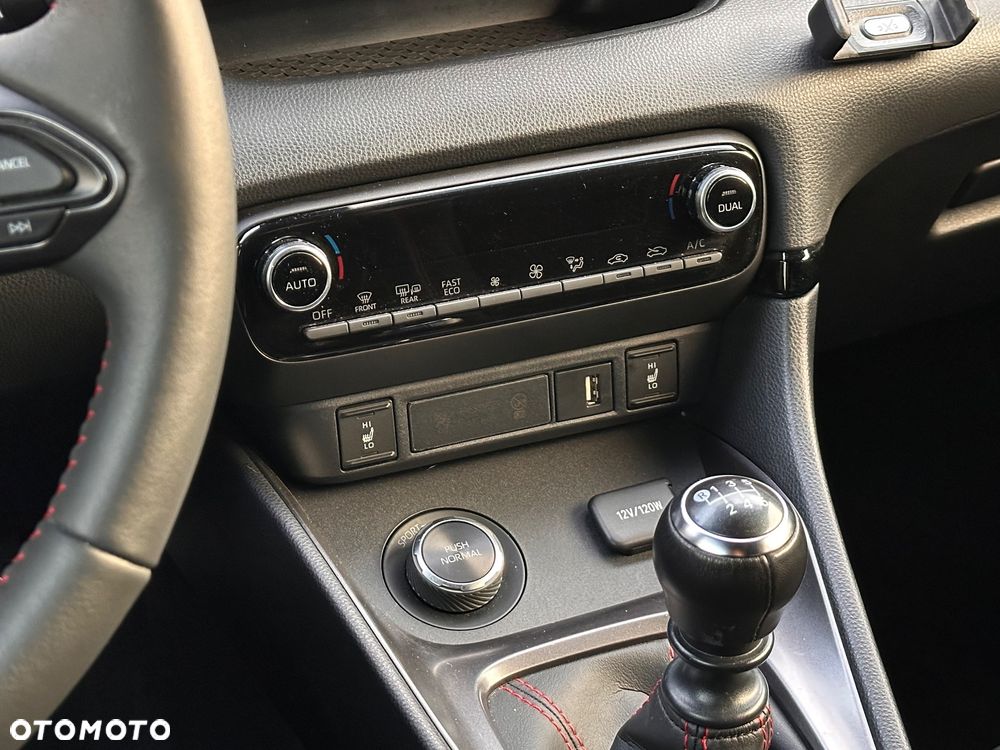 Toyota GR Yaris 1.6 Dynamic - 30