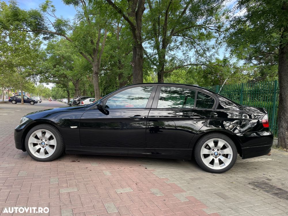 BMW Seria 3 318i - 3