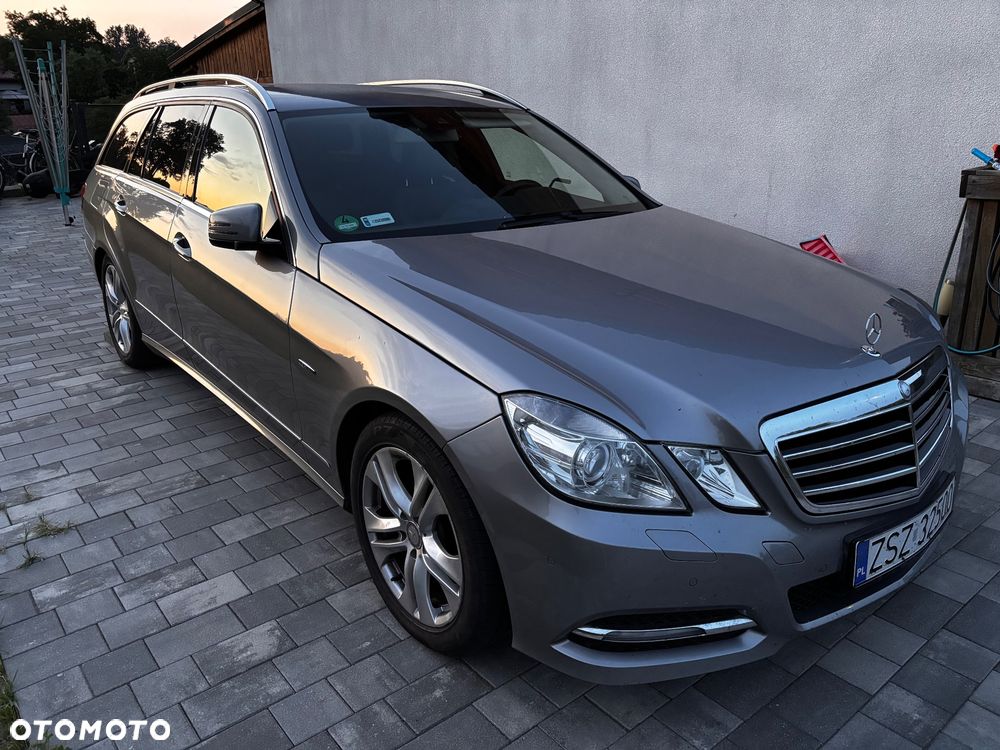Mercedes-Benz Klasa E 220 CDI DPF BlueEFFICIENCY Automatik Avantgarde - 1