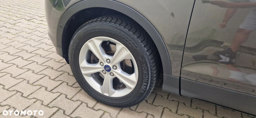 Ford Kuga 2.0 TDCi FWD Titanium - 20