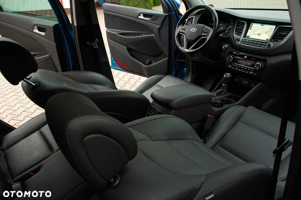 Hyundai Tucson 2.0 CRDi 4WD Automatik Premium - 23