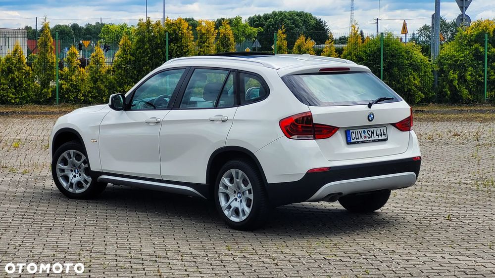 BMW X1 xDrive18d xLine - 12