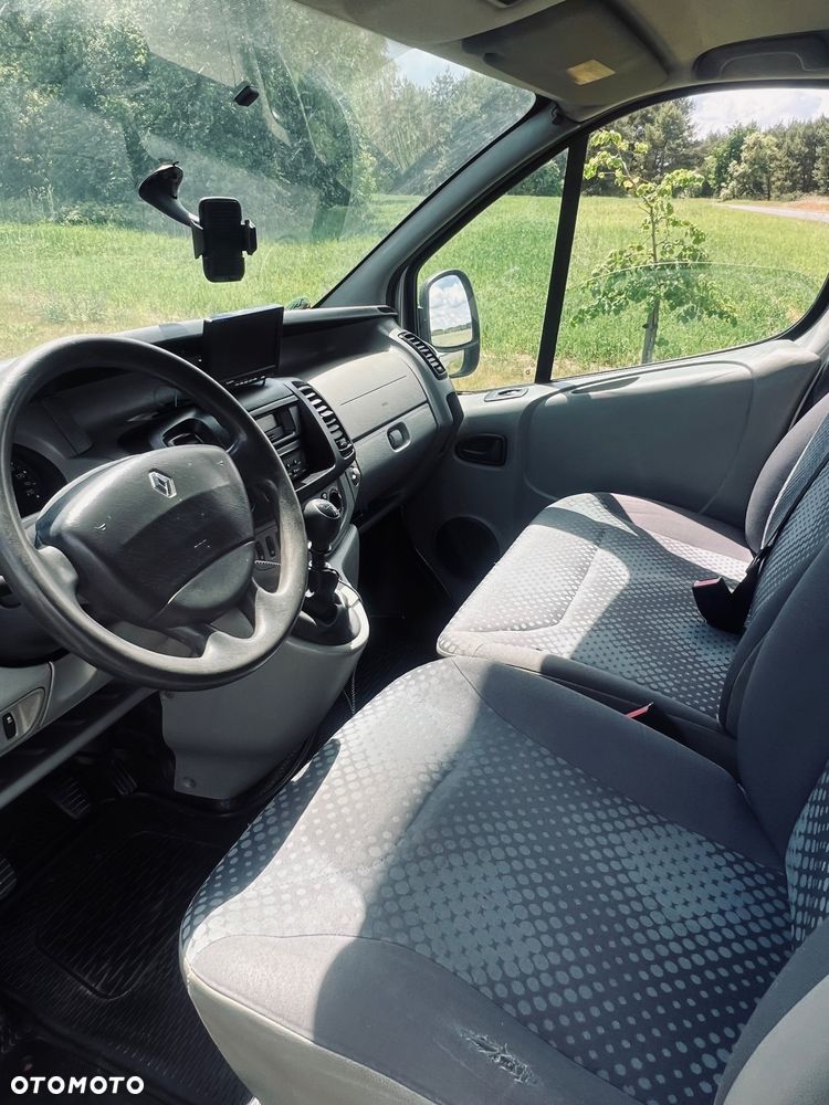 Renault TRAFIC - 9