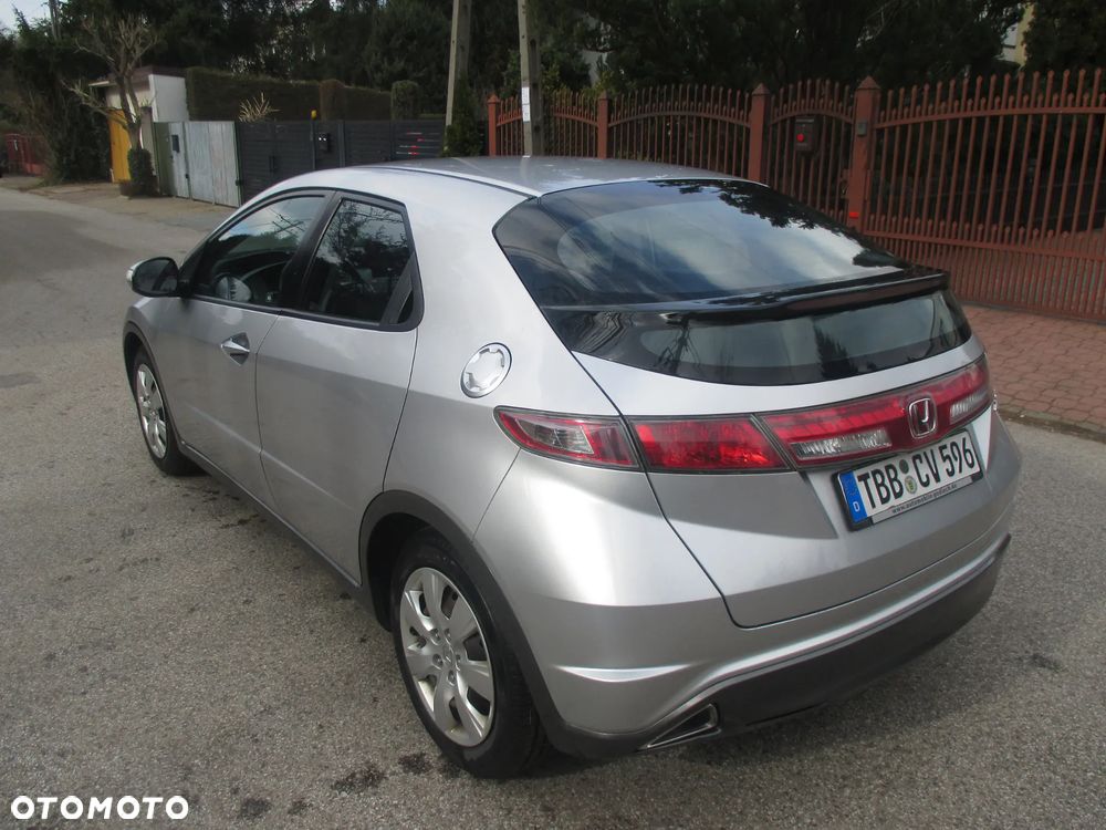 Honda Civic 1.8 Comfort - 17