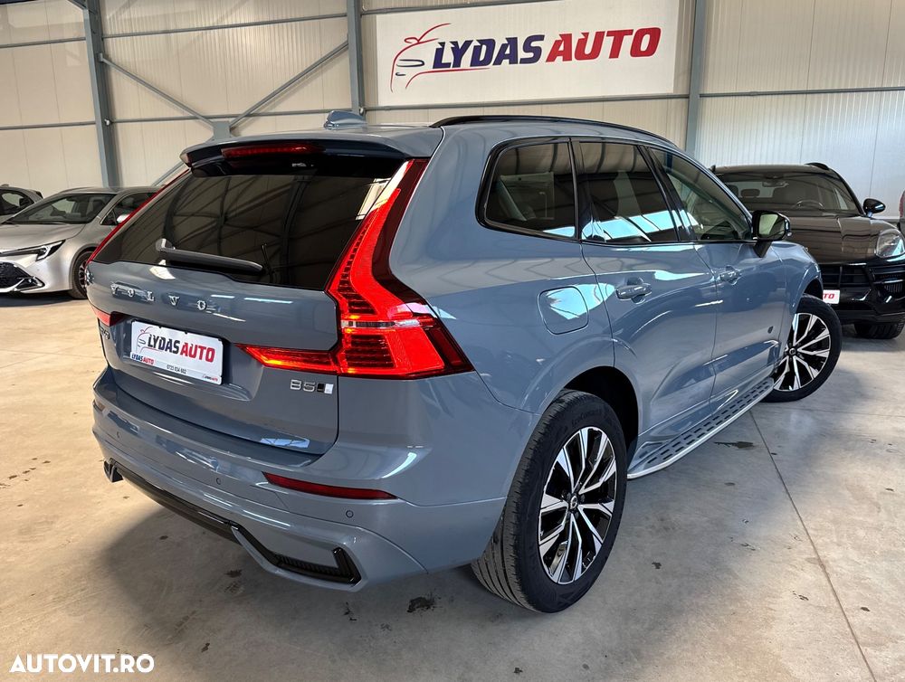 Volvo XC 60 B5 AT AWD MHEV Ultra Black Edition - 4