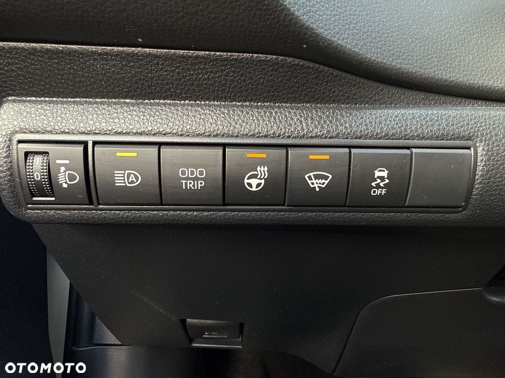 Toyota Corolla 1.8 Hybrid GR Sport - 18