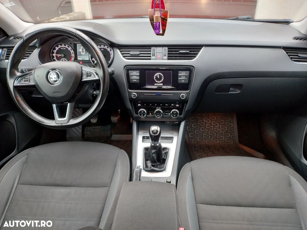 Skoda Octavia 1.6 TDI Active - 7